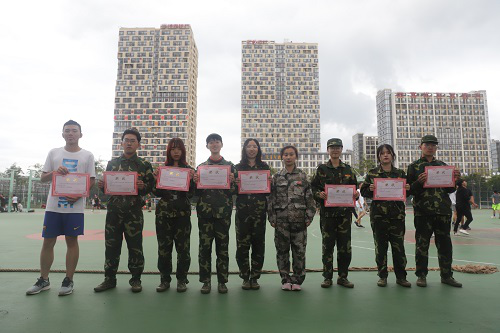 拔河比赛3.png